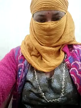 Desi Heat Couple online show from February 19, 6:42 am