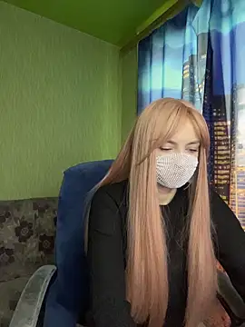 SophieBlackwood online show from April 9, 8:31 am