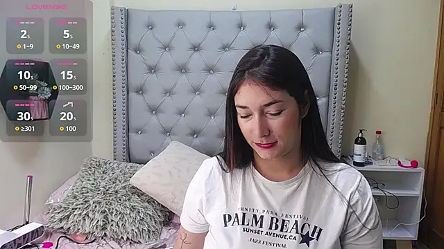 skarlett  36 online show from March 9, 2:21 pm