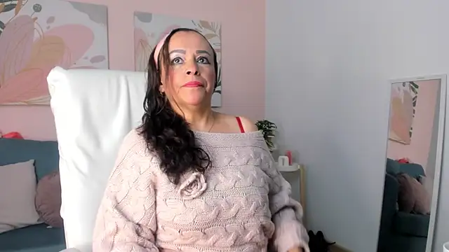 Ivonne 4 online show from June 19, 1:26 pm