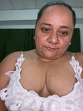 Snapshot of Melanny69x chatting on March 2, 3:20 am Melanny69x online show from March 2, 3:20 am