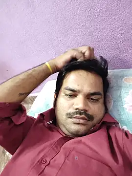 rkr1996kum online show from August 4, 5:04 pm