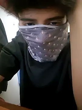 peanutbutteater online show from March 14, 10:21 am