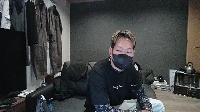 ryuaaaaa online show from April 1, 6:27 pm