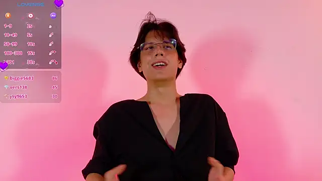 lui x dust online show from April 9, 6:19 am