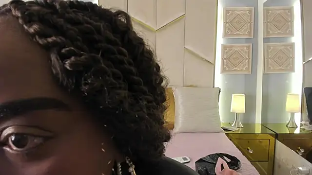 Snapshot of KarinaaCoxx chatting on May 30, 11:51 am KarinaaCoxx online show from May 30, 11:51 am