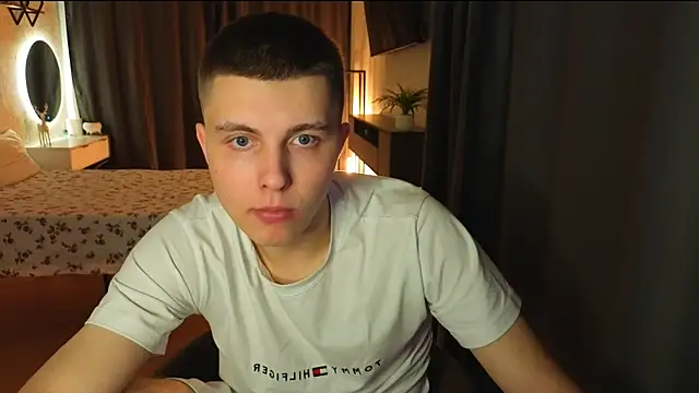 Keviin777 online show from February 22, 7:12 pm