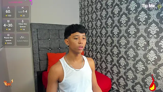 Little Twink19x online show from July 6, 8:33 pm