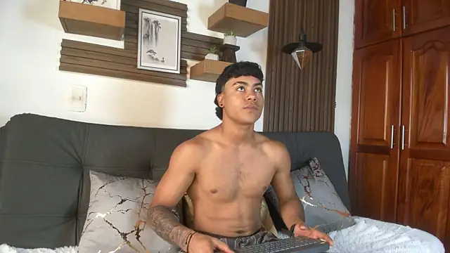 Jeremy wallker online show from March 27, 7:35 pm