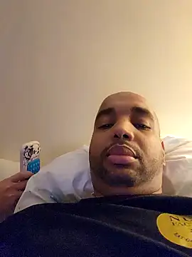 Snapshot of Shotariano chatting on March 2, 5:20 pm Shotariano online show from March 2, 5:20 pm