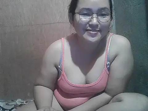 Snapshot of wildchinita00 chatting on February 21, 12:55 am wildchinita00 online show from February 21, 12:55 am