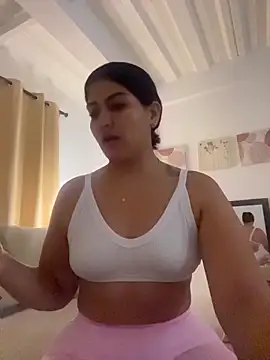 EmiliaVincenzo online show from March 12, 10:21 am