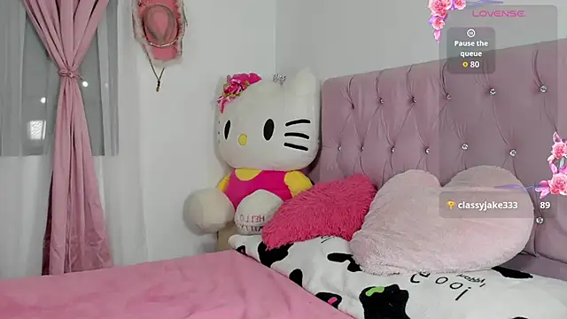 Snapshot of valentine_sweety chatting on May 15, 11:12 pm valentine sweety online show from May 15, 11:12 pm