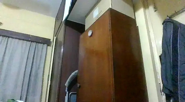 Snapshot of sub_slave_indi chatting on March 2, 1:04 am sub slave indi online show from March 2, 1:04 am