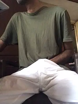 Snapshot of sub_slave_indi chatting on October 14, 2:56 am sub slave indi online show from October 14, 2:56 am