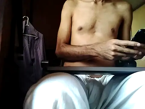 Snapshot of sub_slave_indi chatting on October 26, 6:52 am sub slave indi online show from October 26, 6:52 am