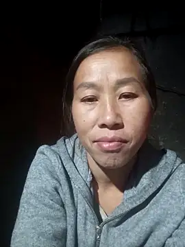 Snapshot of jangcute11 chatting on February 19, 1:18 pm jangcute11 online show from February 19, 1:18 pm