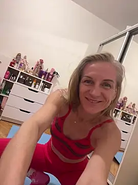 Snapshot of Faiiry_ chatting on March 2, 5:08 am Faiiry online show from March 2, 5:08 am