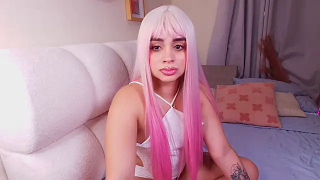 soph1a roy online show from April 16, 12:39 pm