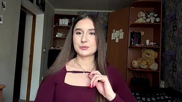 poly princess online show from April 6, 11:11 am