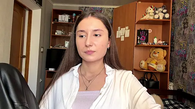 poly princess online show from April 13, 11:05 am