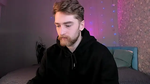 Dexter Raze online show from March 5, 11:01 pm