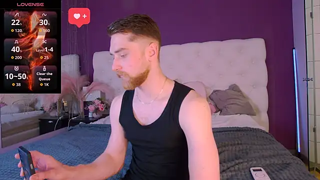 Dexter Raze online show from March 31, 11:05 pm