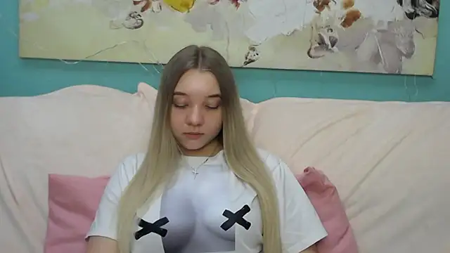 MilanaSiia online show from April 5, 4:59 pm