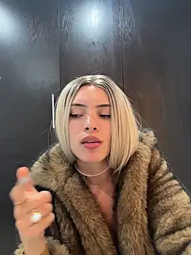 romanovanita online show from March 23, 4:38 am