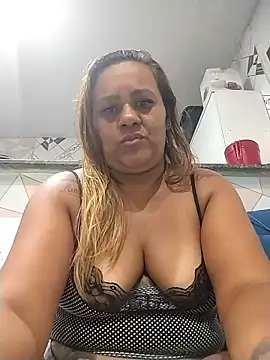 Snapshot of Ekica chatting on February 28, 9:49 pm Ekica online show from February 28, 9:49 pm