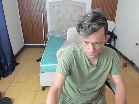 juan and luke online show from April 17, 12:08 pm