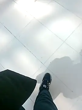 Snapshot of Damiianm chatting on March 2, 3:41 pm Damiianm online show from March 2, 3:41 pm