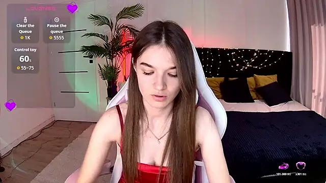 Snapshot of Ann_Wood chatting on June 22, 2:03 pm Ann Wood online show from June 22, 2:03 pm