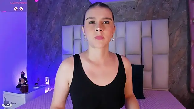 lya gomez online show from April 10, 2:50 am