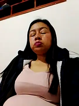 Snapshot of Samanta_gonzales chatting on February 25, 6:17 pm Samanta gonzales online show from February 25, 6:17 pm