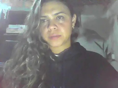 Snapshot of mar_coral2 chatting on March 1, 12:01 am mar coral2 online show from March 1, 12:01 am