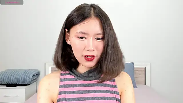 Kiraeko online show from May 7, 4:45 pm