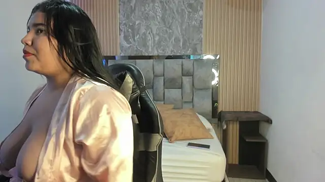 Snapshot of _liv_ chatting on February 28, 9:16 pm liv online show from February 28, 9:16 pm