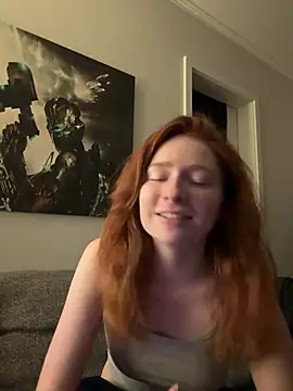 Snapshot of HoneyBunny18 chatting on March 2, 5:20 pm HoneyBunny18 online show from March 2, 5:20 pm