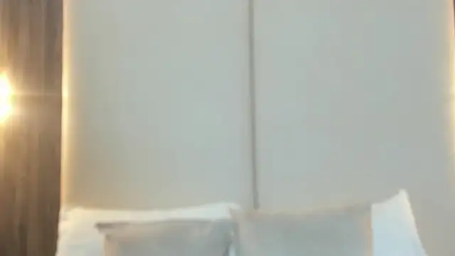 elaia bridge online show from March 31, 7:25 pm