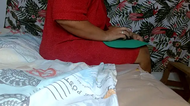 smallvioleta69 online show from March 2, 6:15 pm