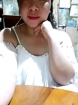 Snapshot of Lucky_girl_4 chatting on February 24, 2:59 pm Lucky girl 4 online show from February 24, 2:59 pm