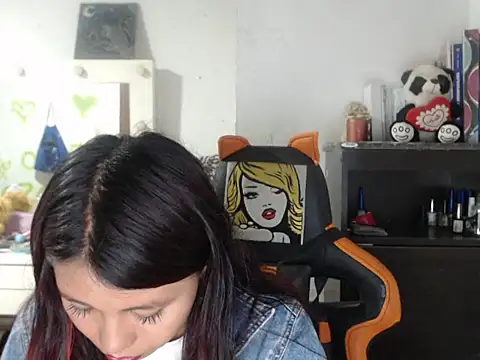 Snapshot of dulcecandy1919 chatting on March 4, 3:34 am dulcecandy1919 online show from March 4, 3:34 am