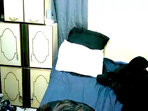 Snapshot of IndianPleasures21 chatting on June 14, 2:24 am IndianPleasures21 online show from June 14, 2:24 am