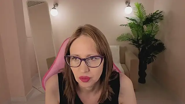 Elizabeth Andersonn online show from April 9, 12:54 am