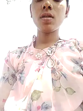 wifedesi7050 online show from April 6, 11:55 am