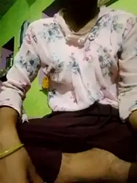 Snapshot of wifedesi7050 chatting on May 11, 4:04 pm wifedesi7050 online show from May 11, 4:04 pm