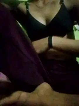 Snapshot of wifedesi7050 chatting on May 21, 4:47 pm wifedesi7050 online show from May 21, 4:47 pm
