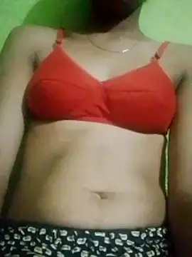 Snapshot of wifedesi7050 chatting on May 22, 5:40 pm wifedesi7050 online show from May 22, 5:40 pm