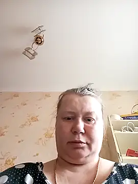 Snapshot of KiraStanton chatting on February 20, 1:11 pm KiraStanton online show from February 20, 1:11 pm